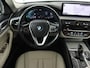 BMW 5-Serie 530e xDrive High Executive | Head-Up | Leder | Adaptive cruise | Stoelverwarming | 360 Camera | Harman/Kardon | Carplay | Live Cockpit | Laserlicht | Navigatie | Parkeerhulp | PHEV | Plug In