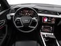 Audi E-tron 55 quattro S edition 95 kWh | Pano | Trekhaak | B&O | Ambient lighting | Luchtvering | 360° camera | HUD | Leder |