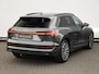 Audi E-tron 55 quattro S edition 95 kWh | Pano | Trekhaak | B&O | Ambient lighting | Luchtvering | 360° camera | HUD | Leder |