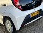 Toyota Aygo 1.0 VVT-i x-fun BJ`20 NAP NL Dealer ond. LED BTW AUTO