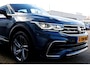 Volkswagen Tiguan 1.4 TSI eHybrid R-Line Plug in hybride*VW Fabrieksgarantie t/m04-2027*Perfect Onderh.*Elek. Trekhaak/IQ Drive/IQ Light/ACC/360 Camera/Dodehoek/Apple Carplay-Android/Digi. Cockpit/Stoelverw.V+A/Stuurverw./Half Leder/Parkeersens.V+A/19 inch LM*