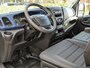 IVECO Daily 35S14V L2H2 Hi Matic Automaat | 3500KG Trekgewicht | Geveerde Stoel | Euro 6 | Imperiaal en trap | Camera |