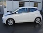 Toyota Aygo 1.0 VVT-i x-play Airco, achteruitrijcamera, elektrische ramen, centrale vergrendeling, telefoonbereiding, enz.