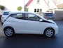Toyota Aygo 1.0 VVT-i x-play Airco, achteruitrijcamera, elektrische ramen, centrale vergrendeling, telefoonbereiding, enz.