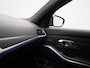 BMW 3-Serie 330e High Executive M-Pakket | Automaat | Lederen Bekleding | Apple Carplay/Android Auto | Parkeersensoren | Stoelverwarming |