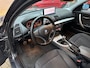 BMW 1-Serie 116i Introduction / INRUIL VERKREGEN / WIELAGER HOORBAAR / LICHT SCHADE DEUR