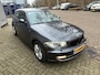 BMW 1-Serie 116i Introduction / INRUIL VERKREGEN / WIELAGER HOORBAAR / LICHT SCHADE DEUR