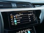 Audi Q8 e-tron 50 quattro S Edition 95 kWh 340 Pk Automaat Soh 96% / Massage stoel / Navi / Leer / Apple Carplay