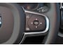 Volvo XC60 T6 Recharge AWD Core Bright - Panorama/schuifdak - IntelliSafe Assist & Surround - Adaptieve LED koplampen - Parkeercamera achter - Verwarmde voorstoelen, stuur & achterbank - Parkeersensoren voor & achter - Draadloze tel. lader - 18' LMV