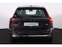 Volvo XC60 T6 Recharge AWD Core Bright - Panorama/schuifdak - IntelliSafe Assist & Surround - Adaptieve LED koplampen - Parkeercamera achter - Verwarmde voorstoelen, stuur & achterbank - Parkeersensoren voor & achter - Draadloze tel. lader - 18' LMV