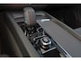 Volvo XC60 T6 Recharge AWD Core Bright - Panorama/schuifdak - IntelliSafe Assist & Surround - Adaptieve LED koplampen - Parkeercamera achter - Verwarmde voorstoelen, stuur & achterbank - Parkeersensoren voor & achter - Draadloze tel. lader - 18' LMV