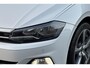 Volkswagen Polo 1.0 TSI Highline / Nederlandse Auto / Eerste Eigenaar / Adaptieve Cruise Control / Parkeercamera achter / Climate control / Navigatie & Apple Car Play / Alarm Klasse 3 / 17 inch Licht metalen velgen