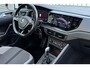 Volkswagen Polo 1.0 TSI Highline / Nederlandse Auto / Eerste Eigenaar / Adaptieve Cruise Control / Parkeercamera achter / Climate control / Navigatie & Apple Car Play / Alarm Klasse 3 / 17 inch Licht metalen velgen