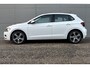 Volkswagen Polo 1.0 TSI Highline / Nederlandse Auto / Eerste Eigenaar / Adaptieve Cruise Control / Parkeercamera achter / Climate control / Navigatie & Apple Car Play / Alarm Klasse 3 / 17 inch Licht metalen velgen