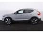 Volvo EX40 Extended Range Plus 82 kWh - IntelliSafe Assist & Surround - 360º Camera - Verwarmde voorstoelen, stuur & achterbank - Parkeersensoren voor & achter - Elektr. bedienb. bestuurdersstoel met geheugen - Draadloze tel. lader - Warmtepomp - Extra getint glas - Elektr. inklapbare trekhaak - 19' LMV