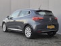 Renault Clio 1.0 TCe Intens Handgeschakeld / Allseason banden / Pack winter / Pack Easy Link / Apple Carplay Android Auto / Stuur-, en Stoel verwarming / Cruise control / Navigatie / Keyless Entry/Start / Draadloze telefoon lader /