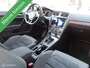 Volkswagen Golf 1.5 TSI Highline|Carplay|Stoelverwarming|Parkeersensoren V/A|Navigatie.