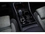 Volvo XC40 2.0 B4 Plus Dark | Trekhaak | Adaptive Cruise Control | Dode hoek detectie BLIS | Harman/Kardon audio | Elektrische stoelverstelling | Stoel- en stuurverwarming | Verwarmde Voorruit |