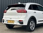 Kia e-Niro EV I 64kWh 204pk Aut DynamicPlusLine I SOH 98% I Schuifkanteldak I Adaptieve Cruise I Stoel-Stuurverwarming I Camera I Navigatie I Keyless Entry I