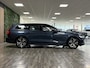 Volvo V60 B3 Essential Edition | Trekhaak | All Season Banden | Adaptieve Cruise Control | Stoelverwarming voor+achter | Stuurwielverwarming | Google Infotainment | Pilot Assist | BLIS Dode Hoek Detectie | Parkeercamera | Parkeersensoren voor+achter | Automatisch d