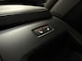 Volvo V60 B3 Essential Edition | Trekhaak | All Season Banden | Adaptieve Cruise Control | Stoelverwarming voor+achter | Stuurwielverwarming | Google Infotainment | Pilot Assist | BLIS Dode Hoek Detectie | Parkeercamera | Parkeersensoren voor+achter | Automatisch d