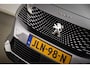 Peugeot 3008 1.6 HYbrid 225 GT | PANORAMADAK | SFEERVERLICHTING | DAB | APPLE | CAMERA