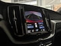 Volvo XC60 2.0 Recharge T6 AWD R-Design Pano H/K HUD Trekh.