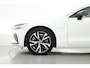 Volvo V60 2.0 T6 Recharge AWD R-Design Expression | Stoel- Stoelverwarming | Trekhaak | Apple Carplay |