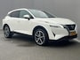 Nissan Qashqai 1.3 MHEV Tekna / Vaste Trekhaak 13-polig (Trekgewicht 1.400kg) / All Seasons / Panoramadak / HUD / Apple Carplay & Android Auto / Keyless Entry & Start / Navigatie full map / 360° Camera / Adaptieve Cruise Control / Climate Control / Elektrisch Verstelbare Bestuurdersstoel / Elektrische Achterklep