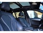 BMW 5-Serie Touring 520d M sport M-pakket Pano Head-up Adaptief cruise