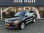 Volkswagen Tiguan 1.4 TSI R-Line Edition / Trekhaak (1800 KG) / Keyless / Parkeerhulp / Stoelverwarming / Navigatie / 19'' LM