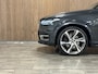 Volvo XC90 T8 AWD Recharge Inscription | Luchtvering | Trekhaak | Harman Kardon | Schuifdak | Head- Up Display | Adaptieve Cruise Control | Standkachel met Volvo On Call App | Stoelverwarming voor+achter | Stuurwielverwarming | 22 Inch | Parkeercamera | Full LED Mee