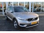 Volvo XC40 T2 Automaat Momentum Business | Trekhaak | Adapt. Cruise | Verw. Stoel & stuurwiel | Camera | DAB