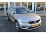Volvo XC40 T2 Automaat Momentum Business | Trekhaak | Adapt. Cruise | Verw. Stoel & stuurwiel | Camera | DAB