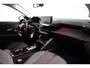 Peugeot 208 Hybrid 100 e-DCS6 Allure | Achterbank in delen neerklapbaar | Apple Carplay/Android Auto|telefoonintegratie premium | Armsteun voor