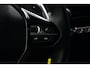 Peugeot 208 Hybrid 100 e-DCS6 Allure | Achterbank in delen neerklapbaar | Apple Carplay/Android Auto|telefoonintegratie premium | Armsteun voor
