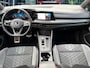 Volkswagen Golf 1.5 eTSI DSG R-LINE CAMERA/NAVI/CARPLAY/ACC/STOEL-STUURVERW