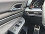 Volkswagen Golf 1.5 eTSI DSG R-LINE CAMERA/NAVI/CARPLAY/ACC/STOEL-STUURVERW