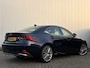 Lexus IS 300h Hybrid Business Line NL Auto Dealer Onderhouden BTW auto parkeersensoren Groot Scherm Stoelverwarming