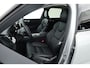 Volvo XC60 2.0 T8 Plug-in hybrid AWD Ultra Dark | Luchtvering | Massage | B&W audio | HUD | elek. Trekhaak | Stoelventi. | 360 camera |