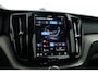 Volvo XC60 2.0 T8 Plug-in hybrid AWD Ultra Dark | Luchtvering | Massage | B&W audio | HUD | elek. Trekhaak | Stoelventi. | 360 camera |