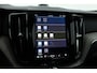 Volvo XC60 2.0 T8 Plug-in hybrid AWD Ultra Dark | Luchtvering | Massage | B&W audio | HUD | elek. Trekhaak | Stoelventi. | 360 camera |