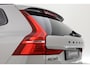 Volvo XC60 2.0 T8 Plug-in hybrid AWD Ultra Dark | Luchtvering | Massage | B&W audio | HUD | elek. Trekhaak | Stoelventi. | 360 camera |