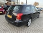Toyota Avensis Wagon 2.0 VVTi Linea Luna