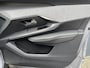 Peugeot 3008 136pk Hybrid GT First Edition (Elektrische Klep - Stoel-/- stuurverwarming - Adaptieve Cruise Controle - Camera - Keyless Entry - LED Matrix - Automatische Airco)