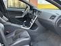 Volvo V60 2.0 T3 R-Design Xenon Cruise Climate Navi 18''