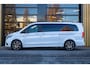 Mercedes-Benz V-klasse 300d extra lang | VIP | Maybach seats | AMG line | Nespresso | Starlink