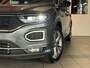 Volkswagen T-Roc 1.5 TSI R-Line*Sport*NAP*1ste eigenaar*Dealer onderhoud*Trekhaak*Led*