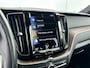 Volvo XC60 T8 Recharge Inscription | 20" | Luchtvering | Harman Kardon | Trekhaak | Panoramadak | Full LED | Stoel/stuurverwarming | Parkeerverwarming | Adaptieve Cruise | BLIS | Parkeercamera