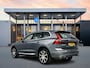 Volvo XC60 T8 Recharge Inscription | 20" | Luchtvering | Harman Kardon | Trekhaak | Panoramadak | Full LED | Stoel/stuurverwarming | Parkeerverwarming | Adaptieve Cruise | BLIS | Parkeercamera